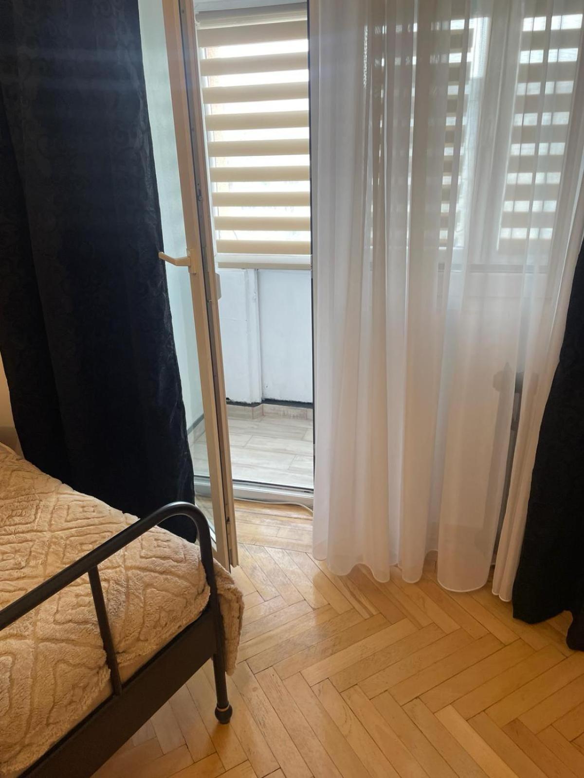 Emm Apartament - 100M Parc Si Metrou Tinererului Bucureşti Ngoại thất bức ảnh