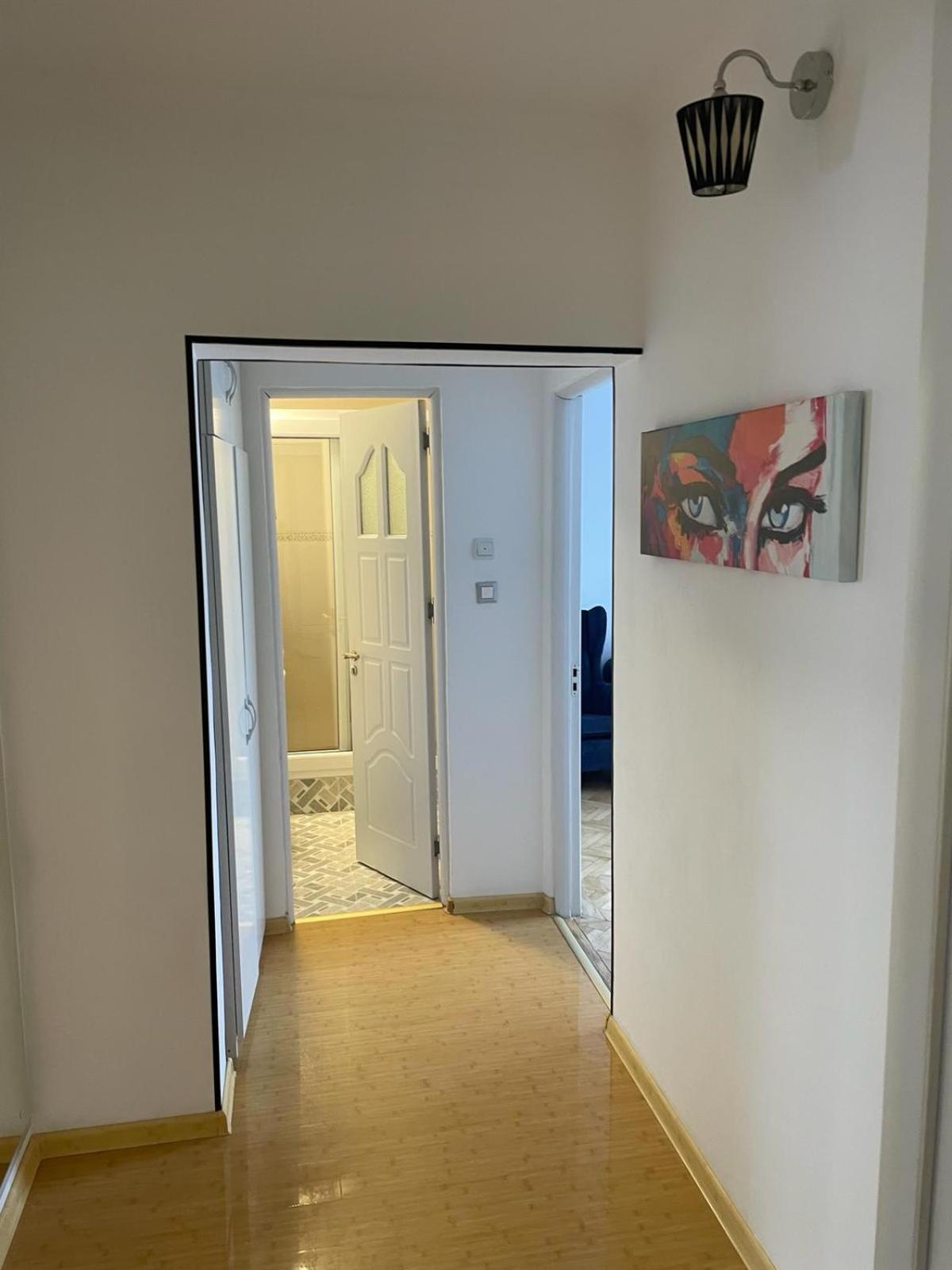 Emm Apartament - 100M Parc Si Metrou Tinererului Bucureşti Ngoại thất bức ảnh