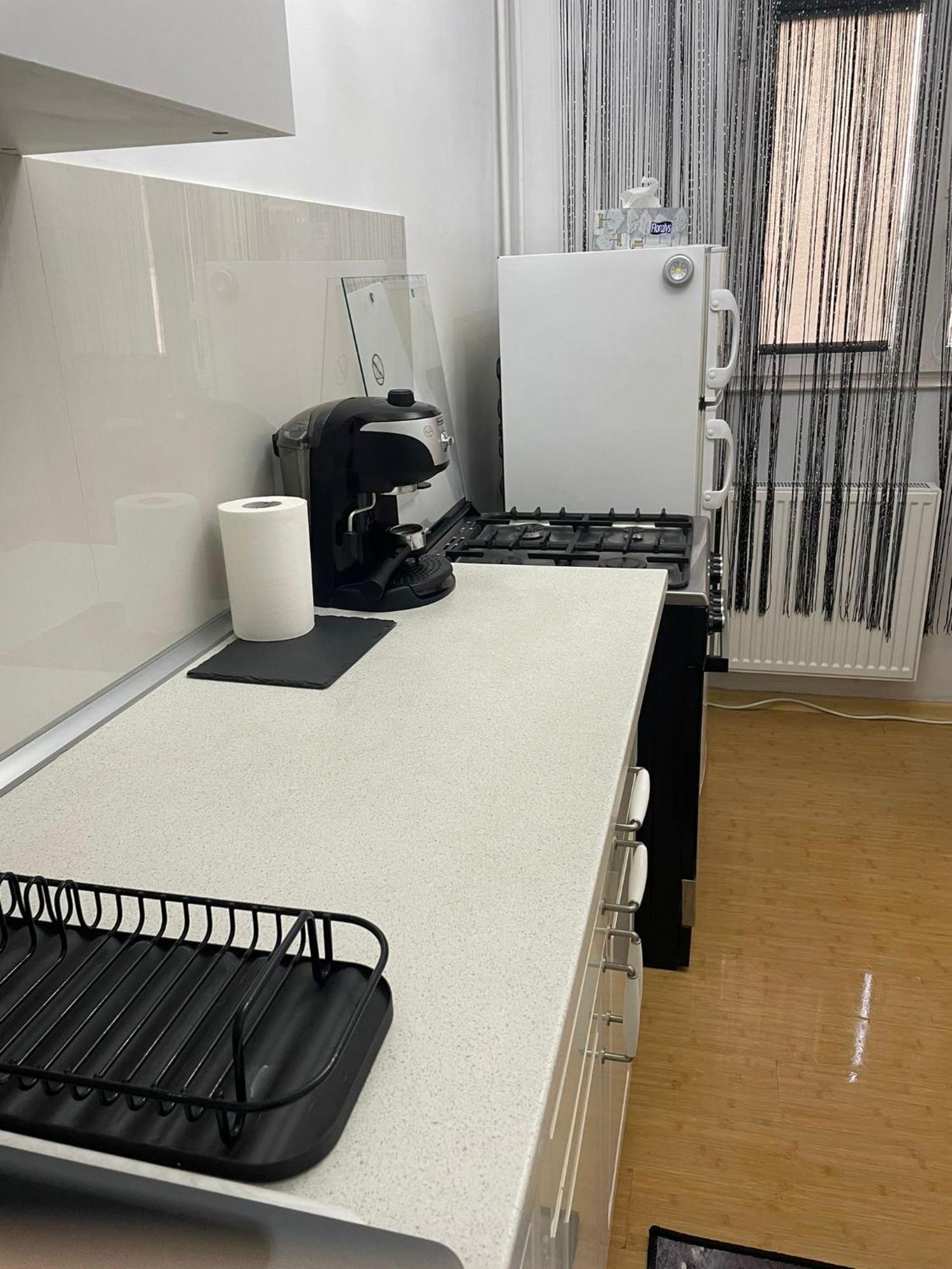 Emm Apartament - 100M Parc Si Metrou Tinererului Bucureşti Ngoại thất bức ảnh
